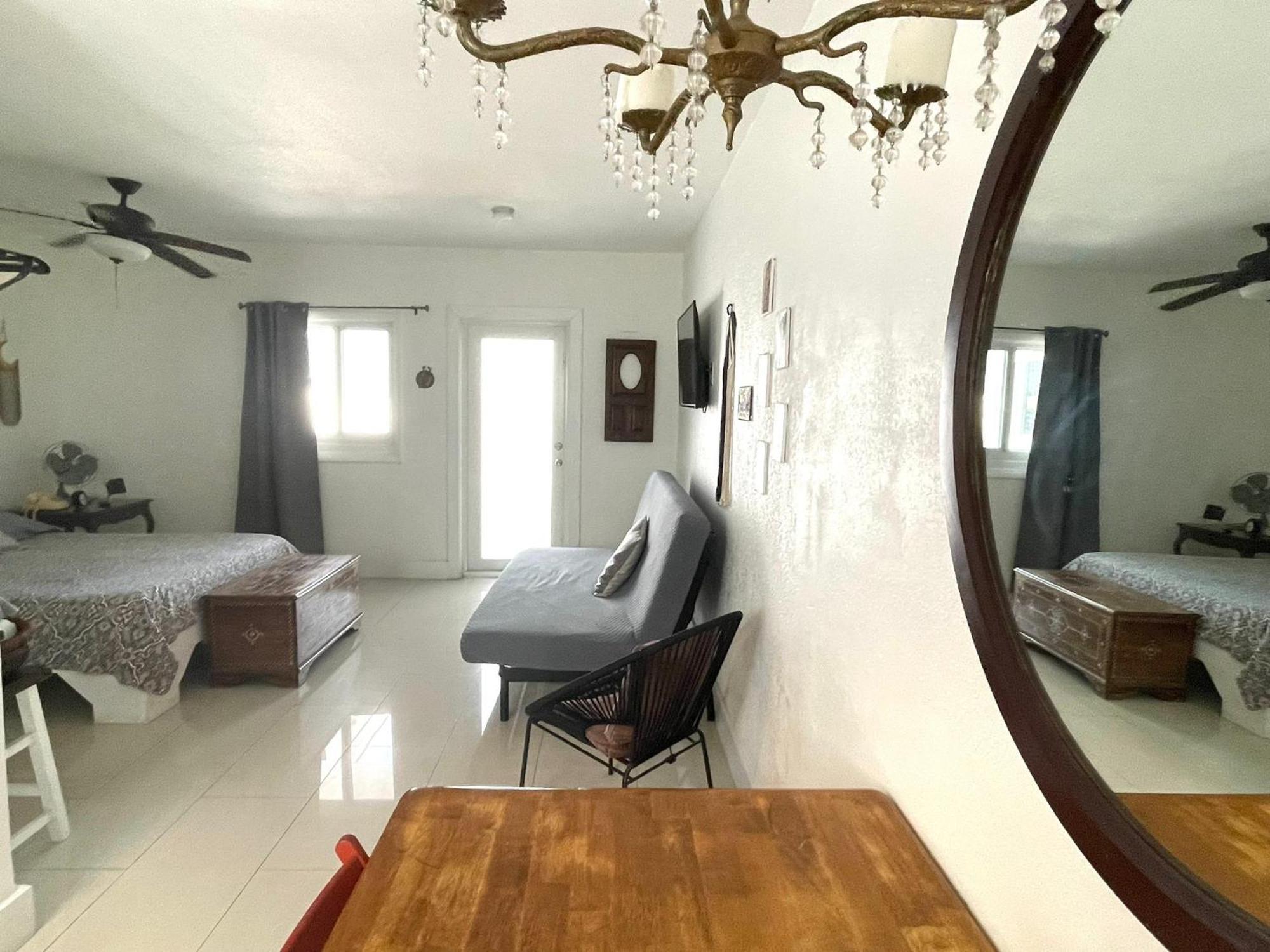 Private Studio Blocks From Coconut Grove Miami Exteriér fotografie