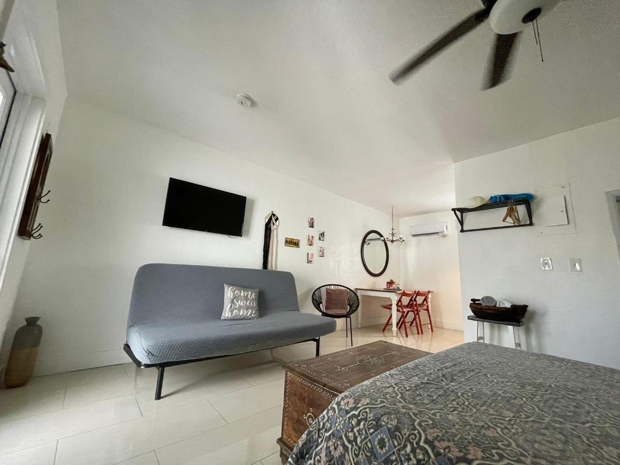Private Studio Blocks From Coconut Grove Miami Exteriér fotografie